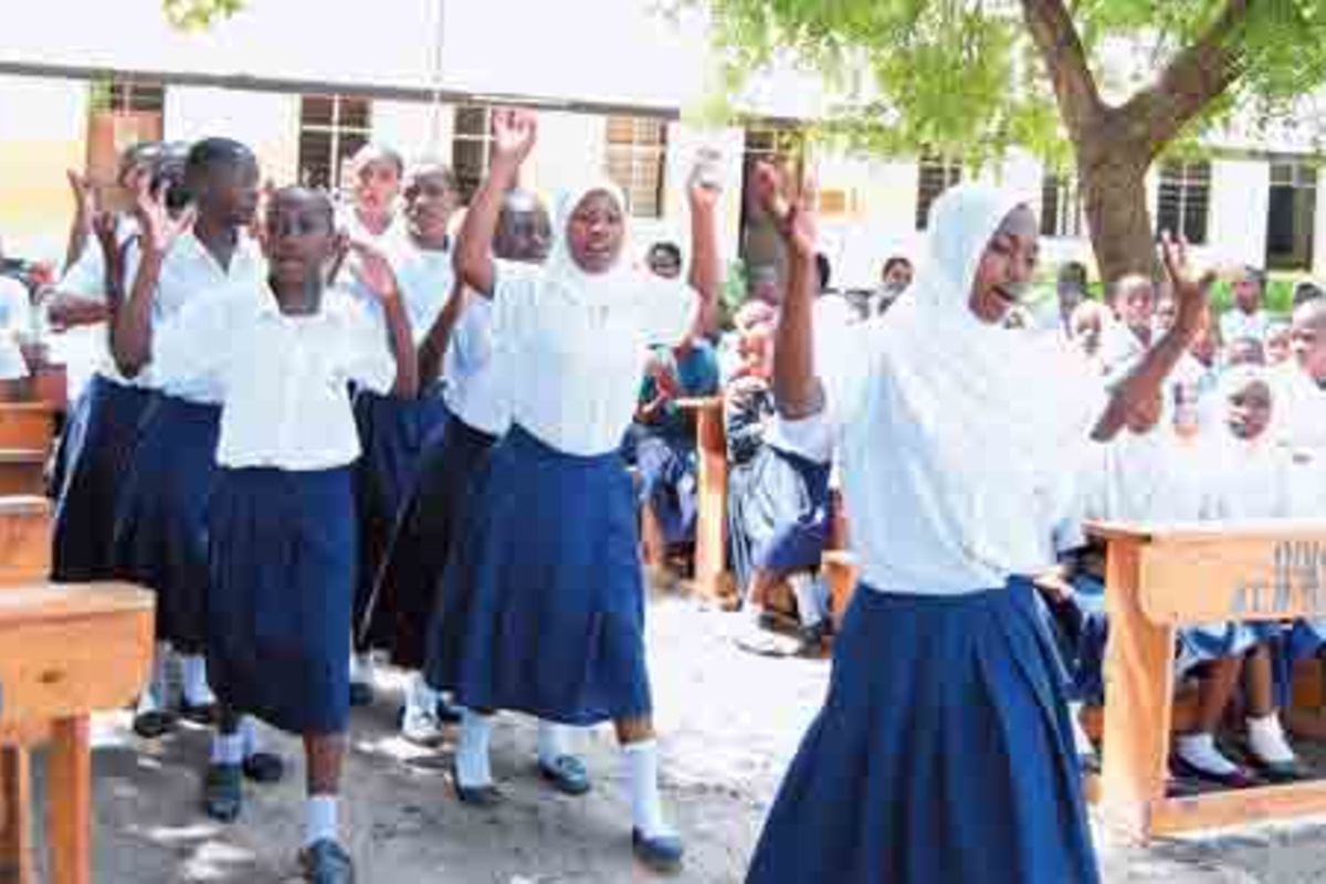 BOTTOM LINE : This is what govt can still do to help teen mothers | The ...
