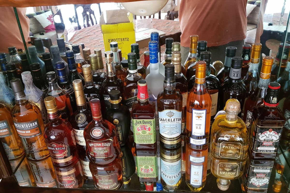 Liquor heist Gang digs tunnel into Shoprite store in Johannesburg