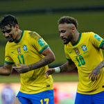 Brazil's Neymar and Paqueta celebrate