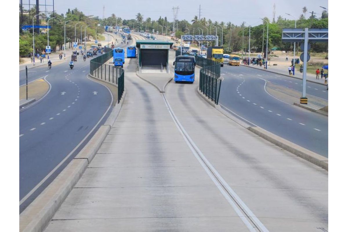 Government considers countrywide replication of BRT infrastructure ...