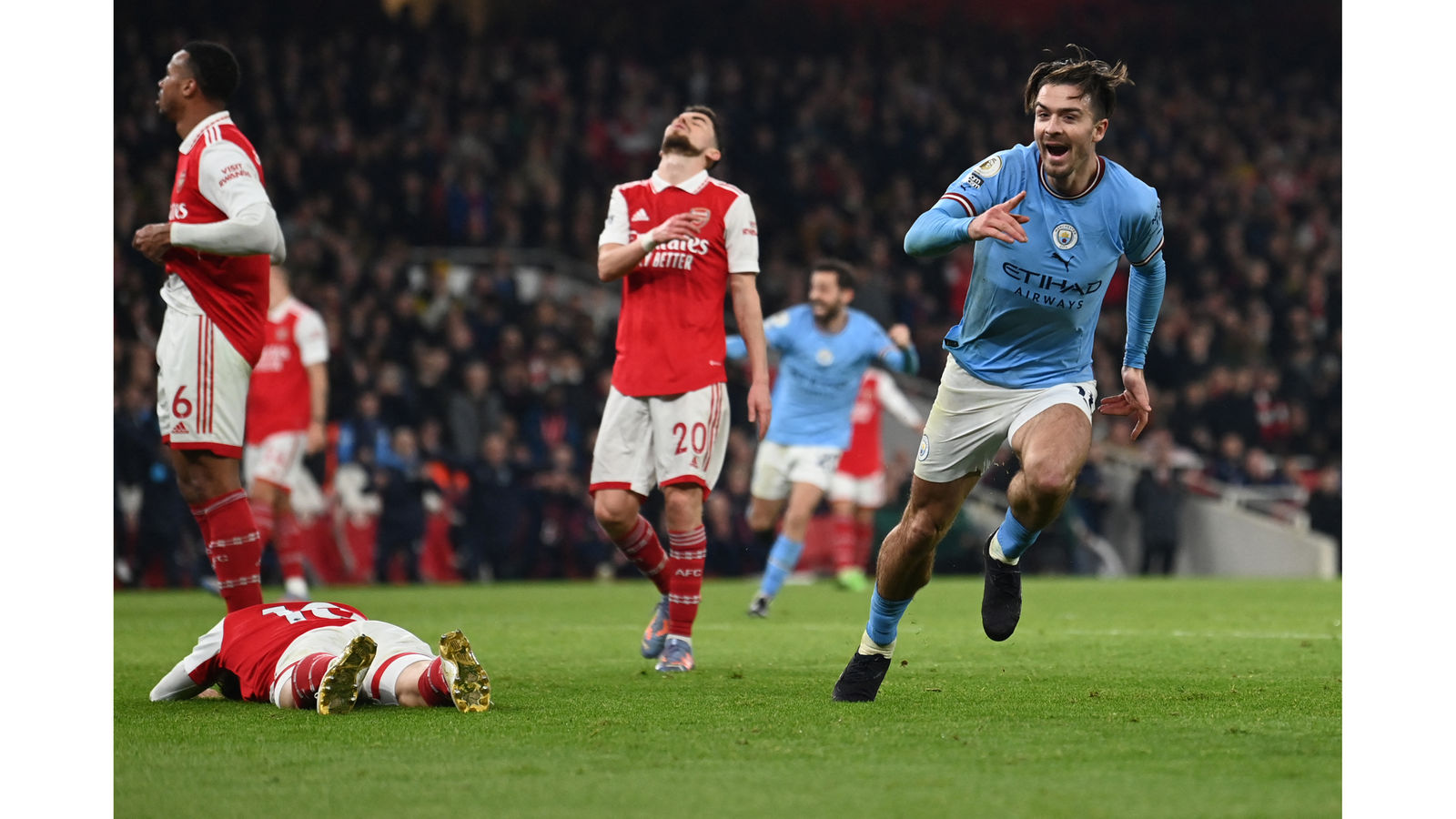 Premier League: Resurgent Manchester City top table after win over Arsenal