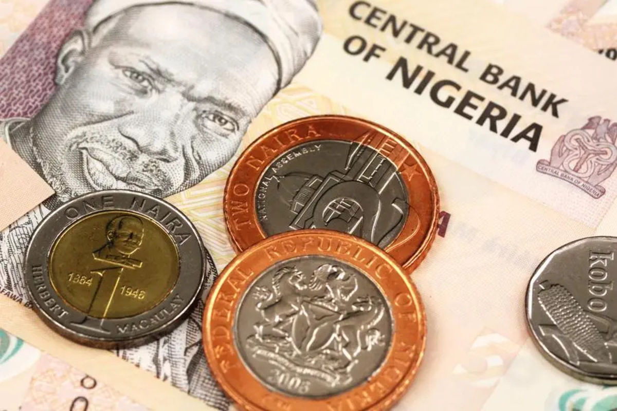 Nigeria unifies currency exchange rates, floats naira The Citizen