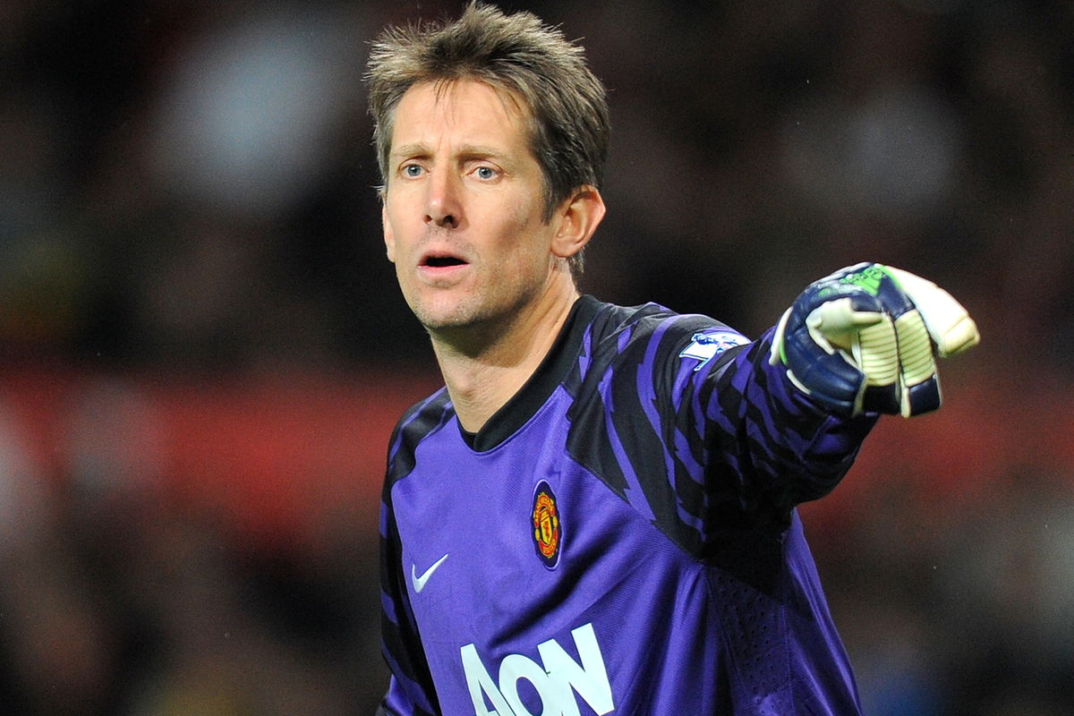 Van der Sar remains in hospital after suffering brain haemorrhage | The