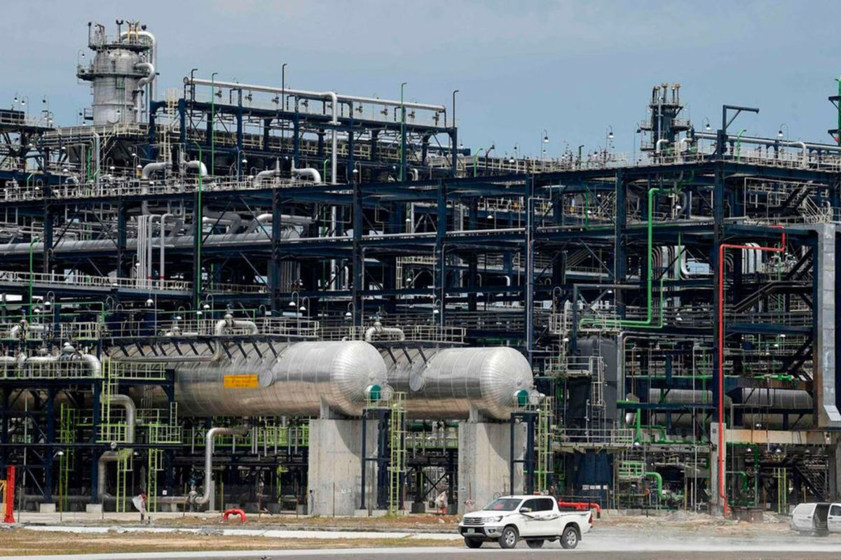 Africa's biggest diesel, aviation fuel refinery starts production The