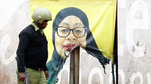 2025-10-30T211636Z_1971545349_RC2EMHAK6EOL_RTRMADP_3_TANZANIA-ELECTION