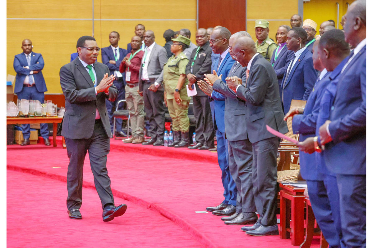 PM warns government drivers against flouting road safety laws