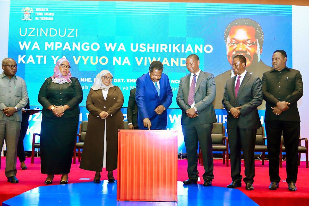 VP backs industry–university solution to unemployment