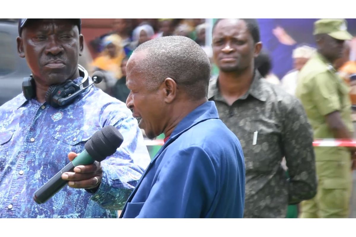 Tanzania PM orders officials to pay builder Sh2.8 million on the spot