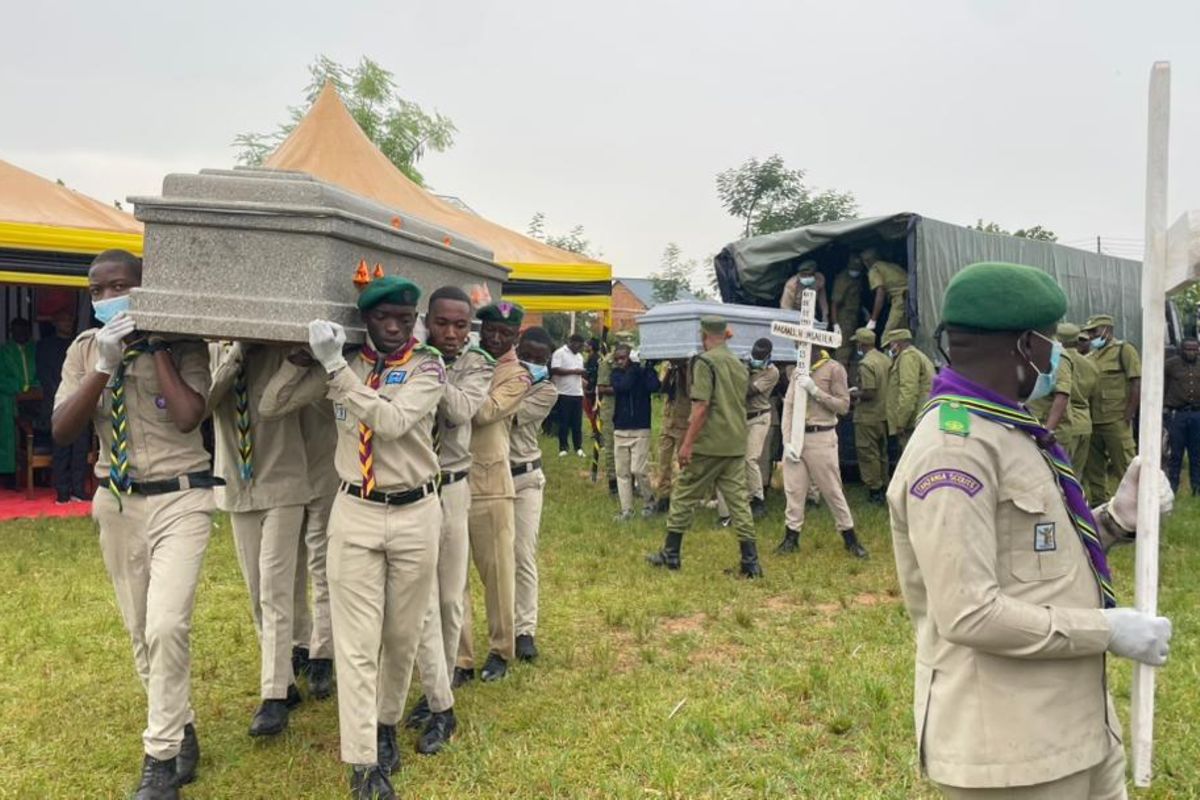 Grief as mourners bid farewell to Tanzania's boat accident victims