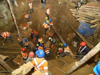 Report proposes $100 million fund, miners' bank to transform small-scale mining