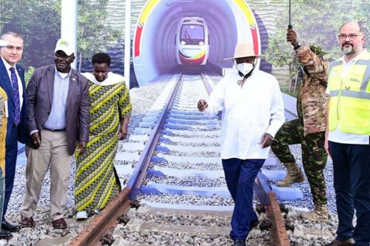 Uganda courts Tanzanian investors in €405 million Sukuk bond for SGR financing