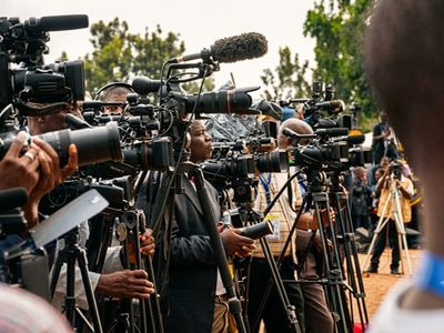 UNESCO, Kakama launch Swahili disaster preparedness guide for media