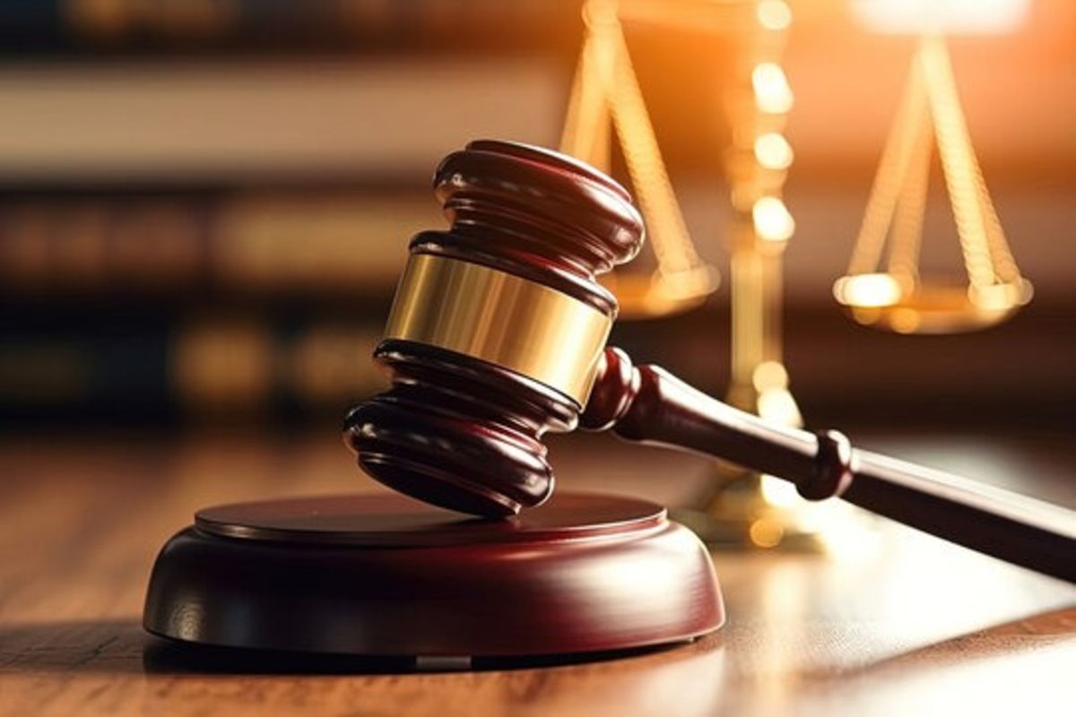 Zanzibar's 'beach girl' sentenced to death for broken bottle murder
