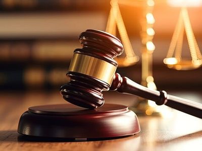 Zanzibar's 'beach girl' sentenced to death for broken bottle murder